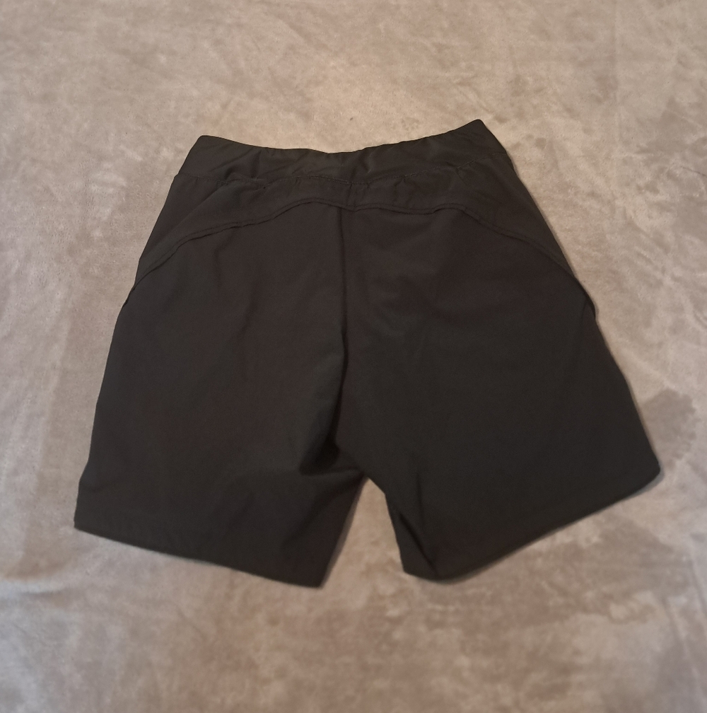 Lands End Womens Black Swim Bermuda Shorts Sz. 6P - Picture 2 of 8